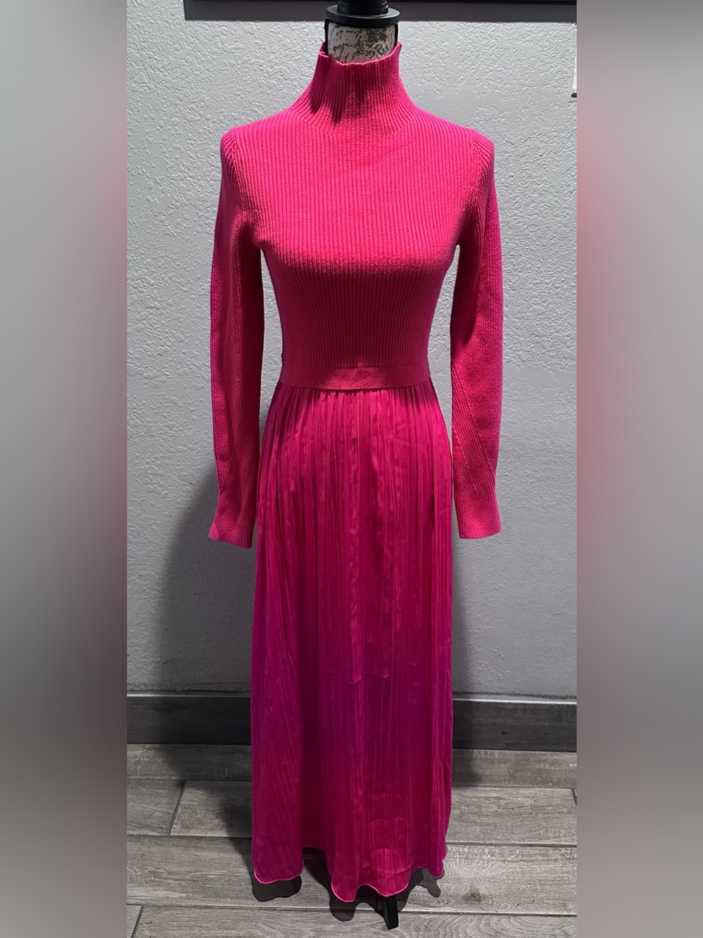 Anthropologie High-Neck Mockable Maxi Dress  Fuchsia  Knit dress & Pleated Skirt - Picture 4 of 9
